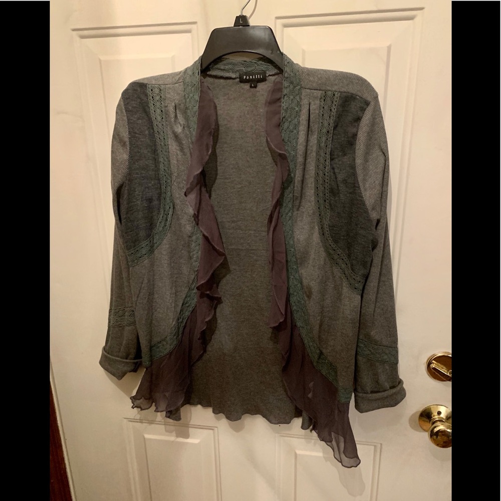 Cardigan- beautiful detail